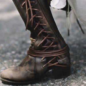 🦄 RARE NIB!! Women's Freebird Leather Cash Boots